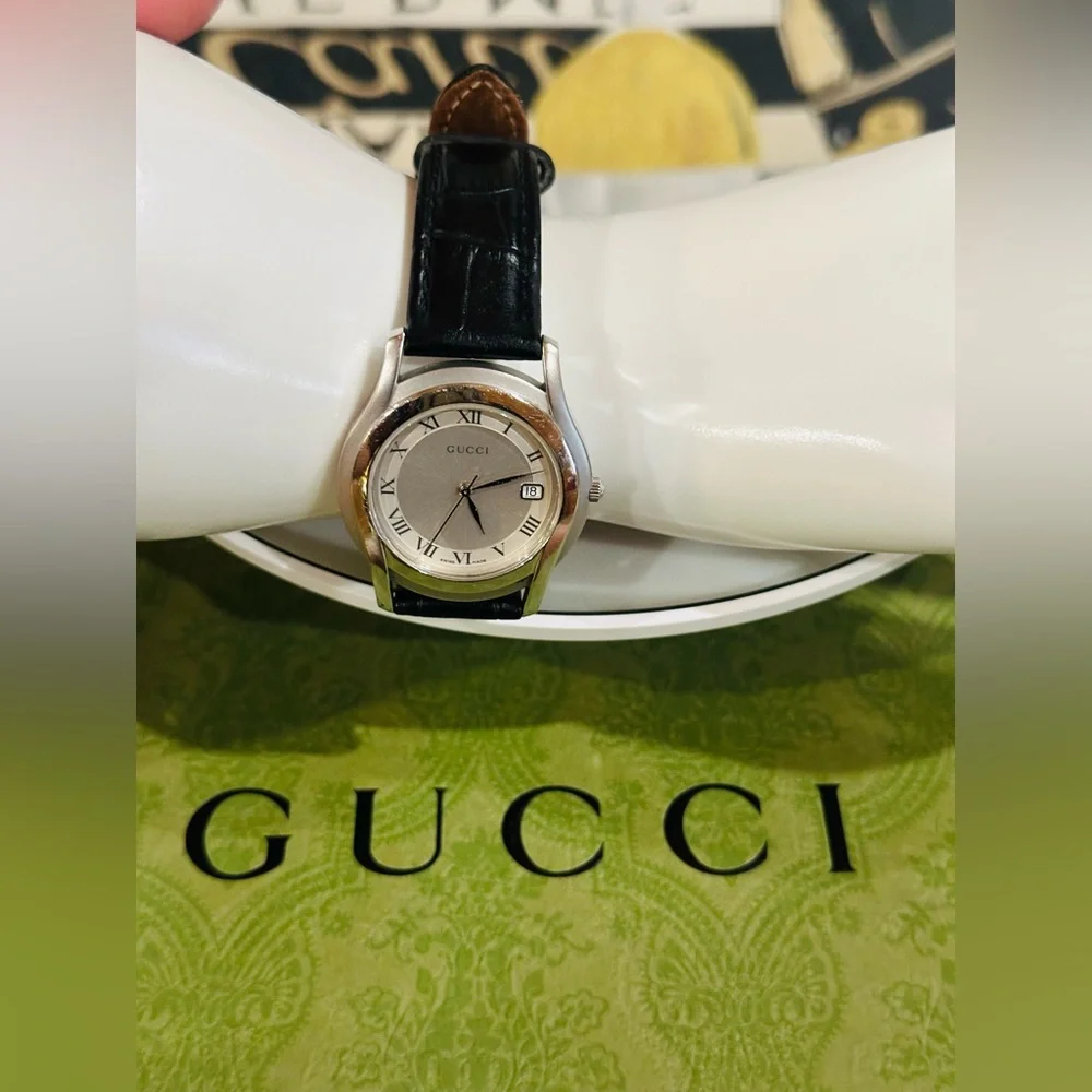 Gucci stylish watch